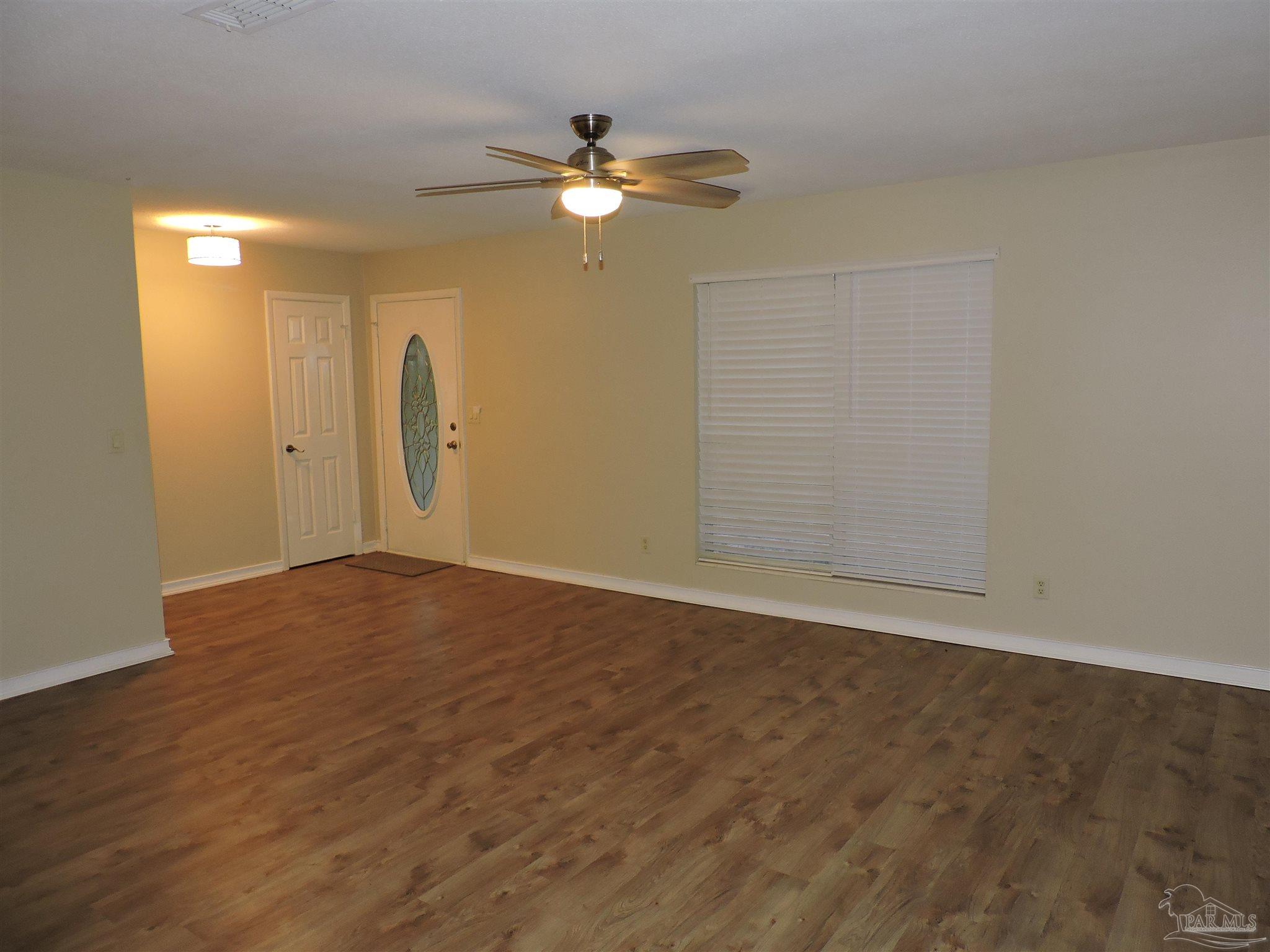 5485 Willard Norris Road Milton, FL 32570 - Photo 4 of 37