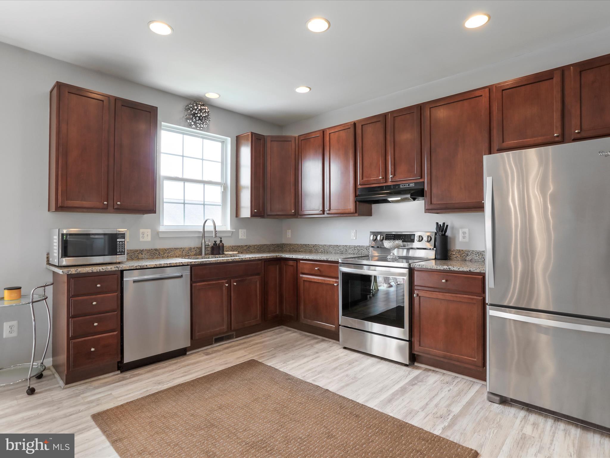136 Mountain Laurel Boulevard Ranson, WV 25438 - Photo 12 of 45 Gallery Image 12