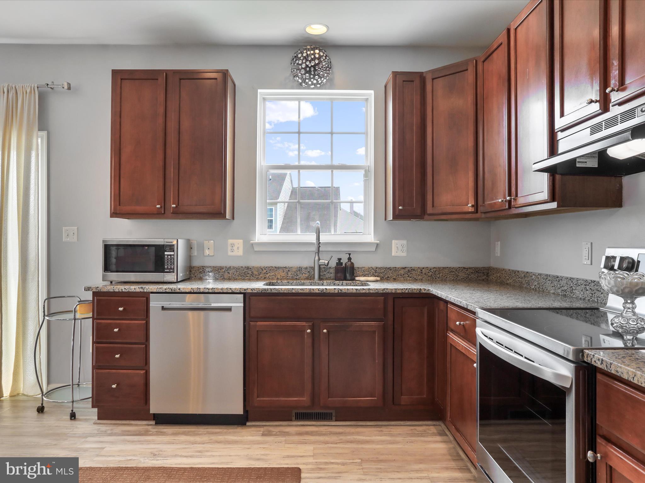 136 Mountain Laurel Boulevard Ranson, WV 25438 - Photo 14 of 45 Gallery Image 14