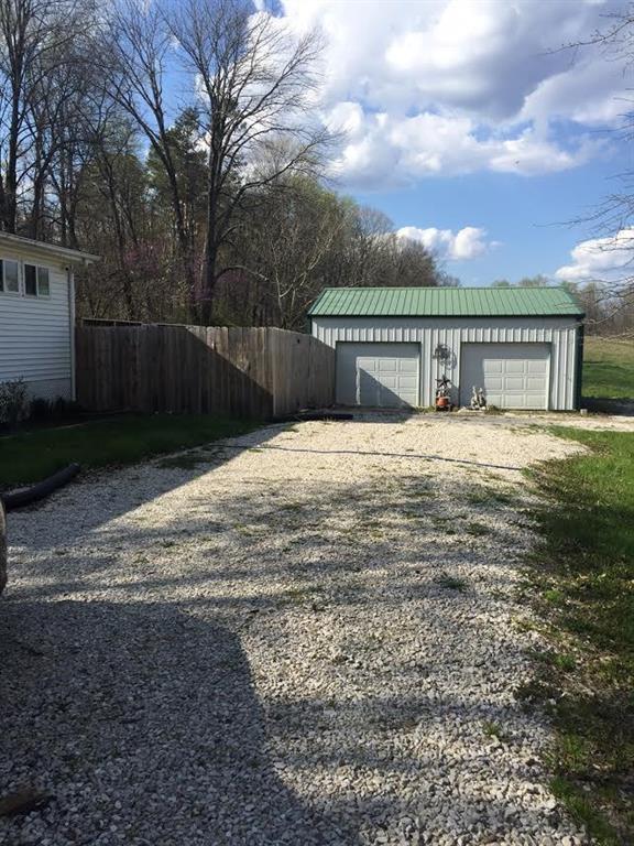 2350 South Old Clifty Road Bloomfield, IN 47424 - Photo 36 of 41 Gallery Image 36