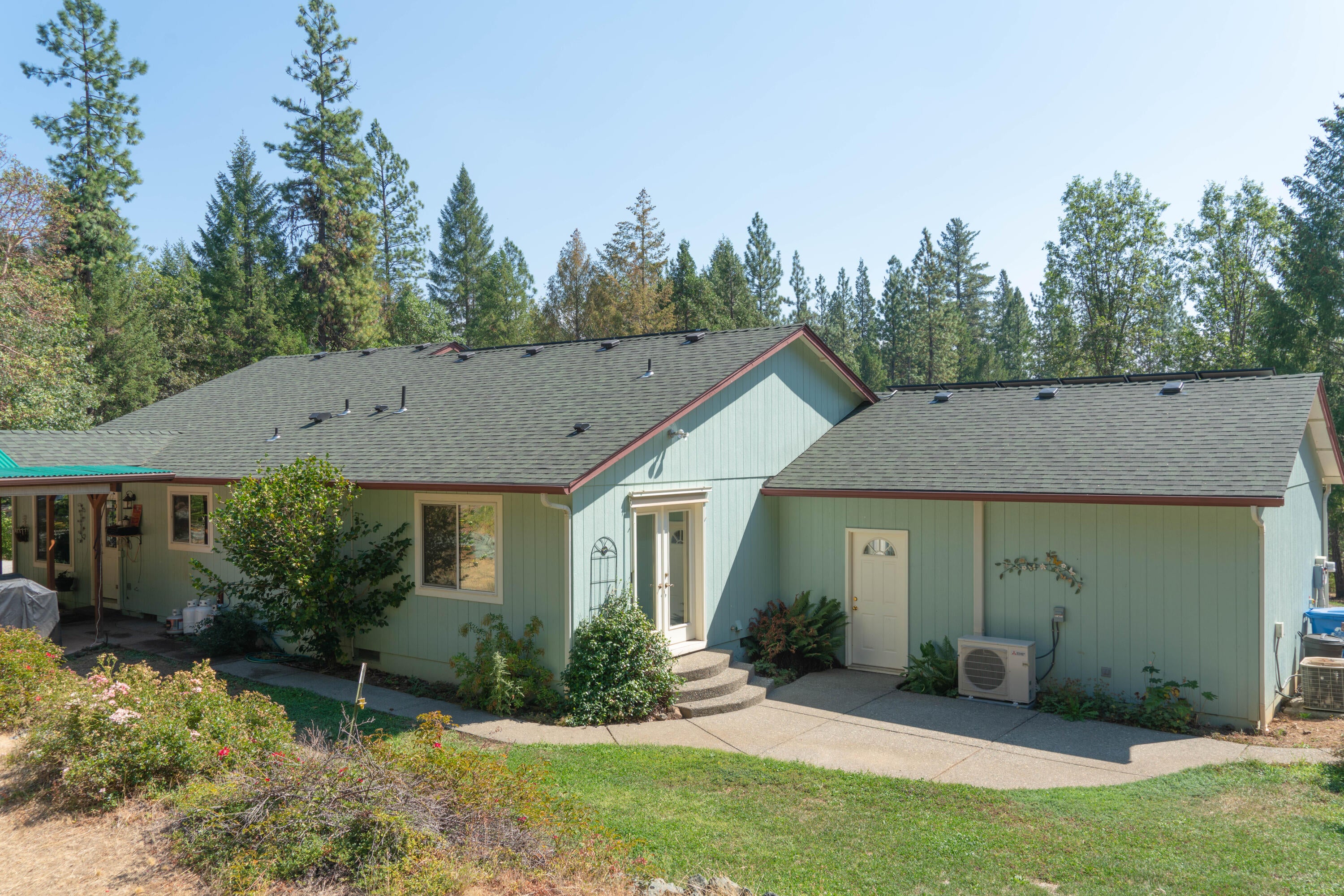 4179 Ditch Creek Road Rogue River, OR 97537 - Photo 22 of 50 Back of the house