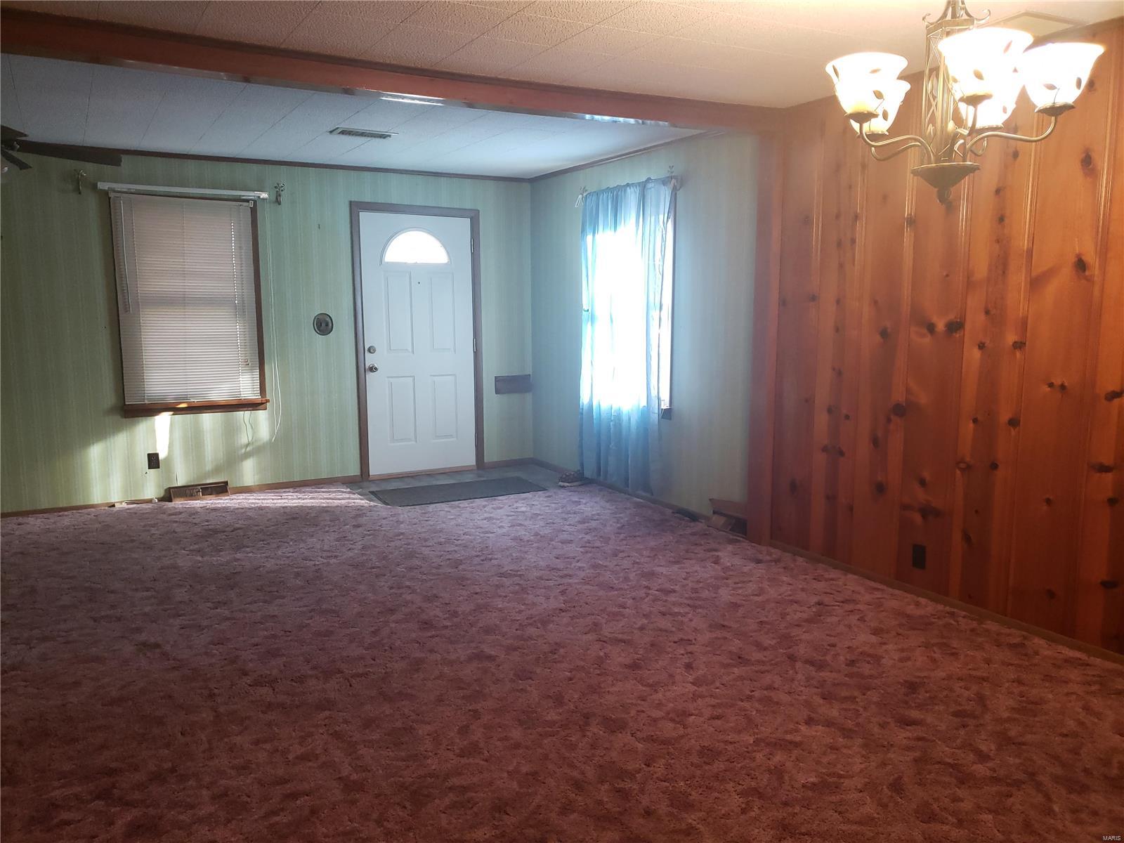 3514 Omega Street Alton, IL 62002 - Photo 7 of 25 Gallery Image 7