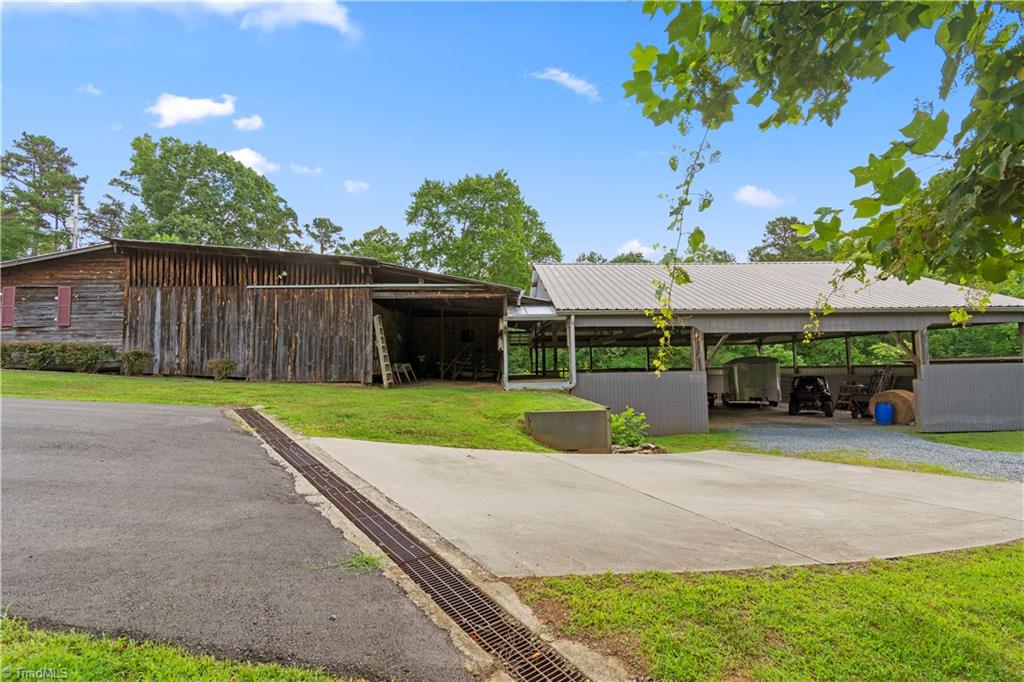 1260 Pink Smith Road Walnut Cove, NC 27052 - Photo 22 of 48 Gallery Image 22