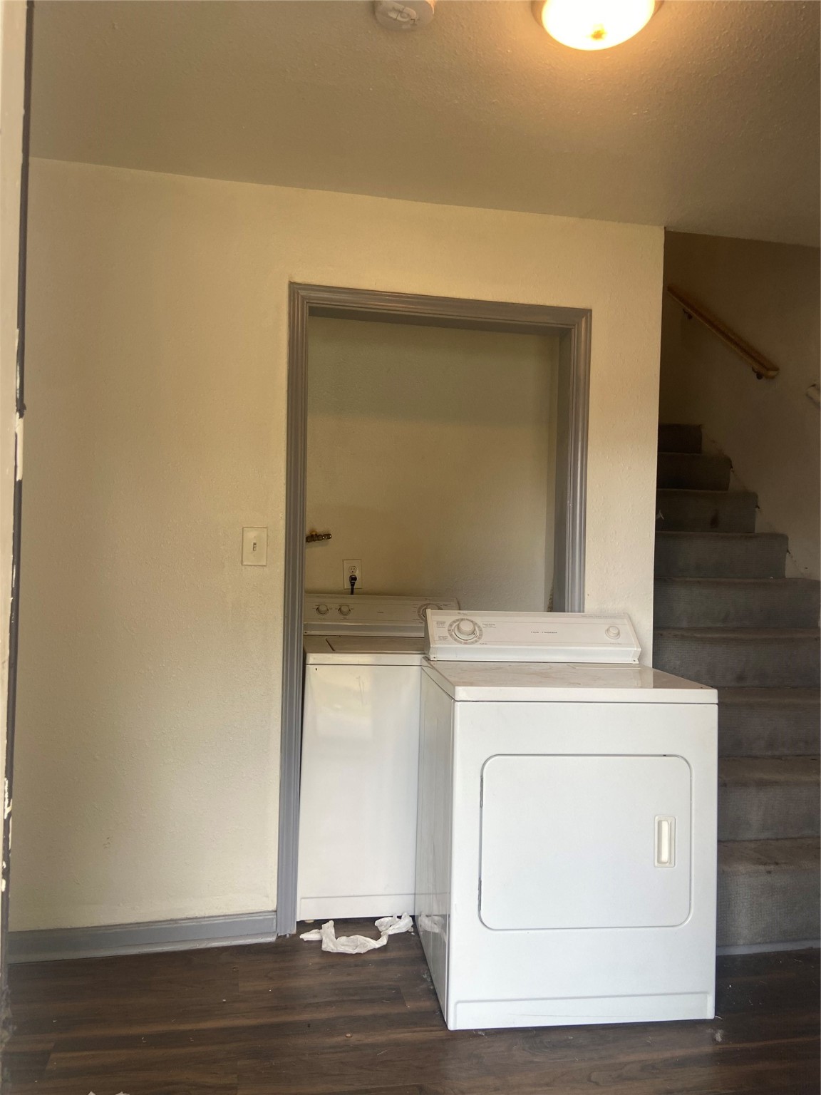 5301 Collingsworth Street, Unit 9 Houston, TX 77026 - Photo 6 of 8 a view of washer and dryer