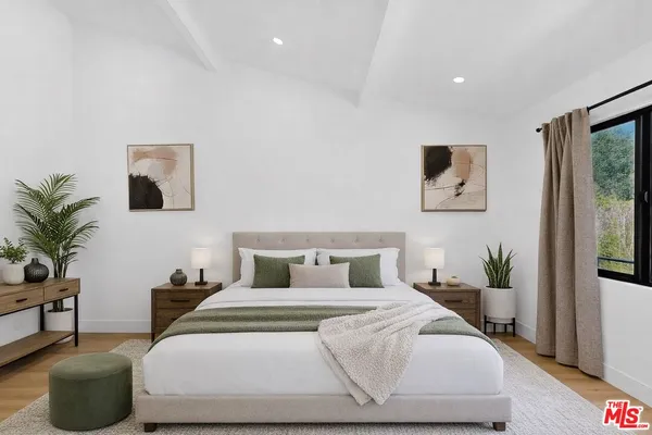 $2,499,999 | 3873 Royal Woods Drive, Sherman Oaks, CA 91403