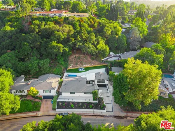$2,499,999 | 3873 Royal Woods Drive, Sherman Oaks, CA 91403