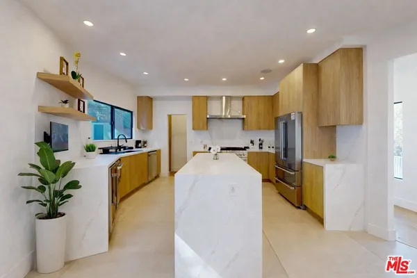 $2,499,999 | 3873 Royal Woods Drive, Sherman Oaks, CA 91403