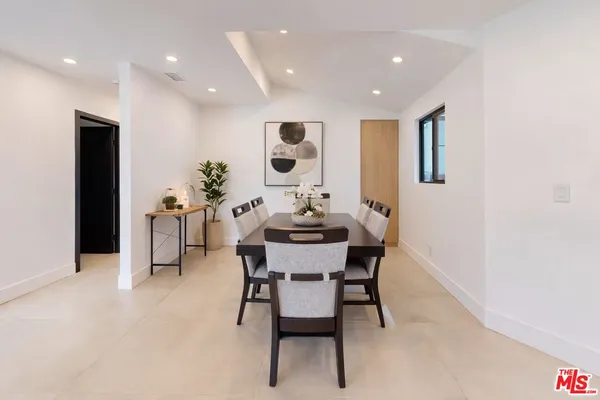 $2,499,999 | 3873 Royal Woods Drive, Sherman Oaks, CA 91403