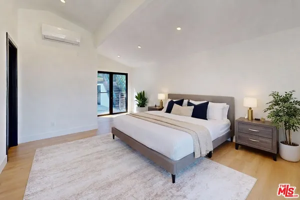$2,499,999 | 3873 Royal Woods Drive, Sherman Oaks, CA 91403