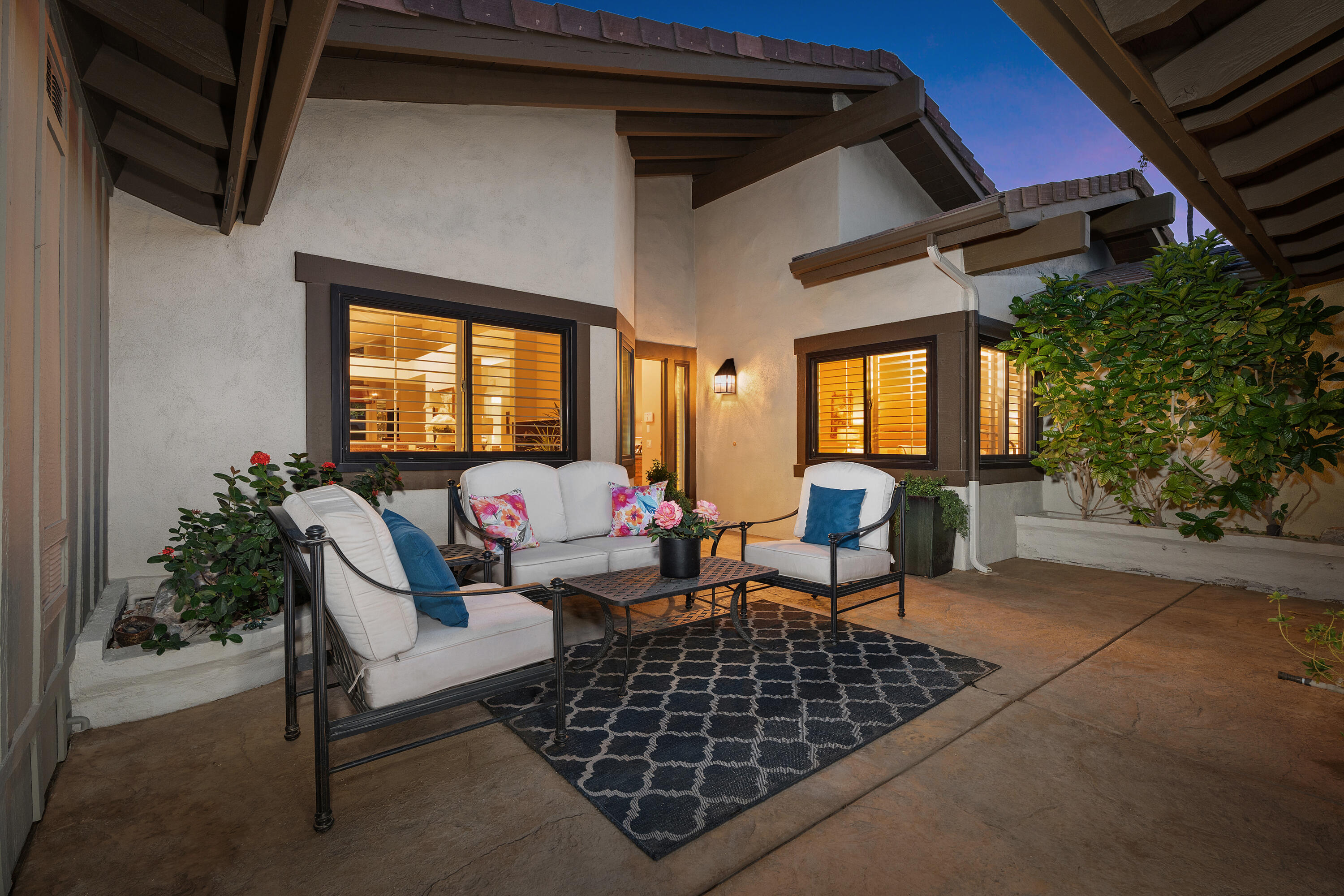 337 Red River Road Palm Desert, CA 92211 - Photo 2 of 30 61_12072920_188090_188090-EI-161