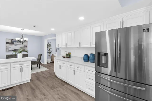 $849,000 | 686 College Parkway, Rockville, MD 20850