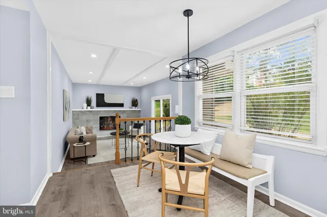 $849,000 | 686 College Parkway, Rockville, MD 20850