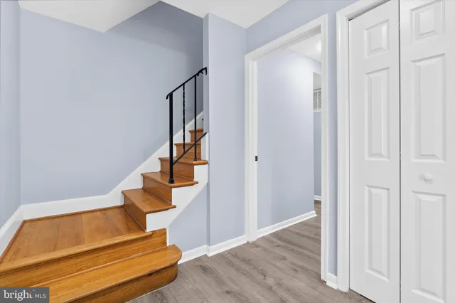 $849,000 | 686 College Parkway, Rockville, MD 20850