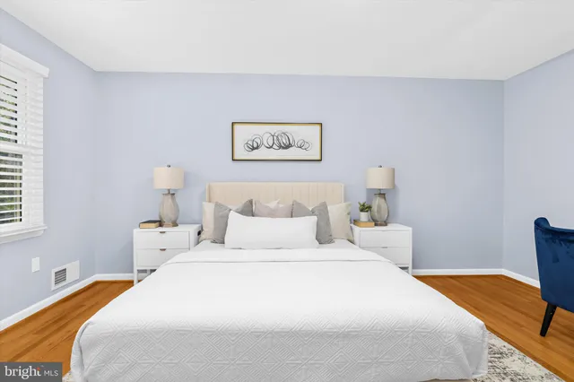 $849,000 | 686 College Parkway, Rockville, MD 20850