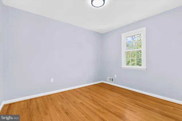 $849,000 | 686 College Parkway, Rockville, MD 20850