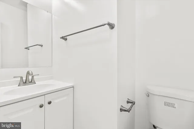 $849,000 | 686 College Parkway, Rockville, MD 20850