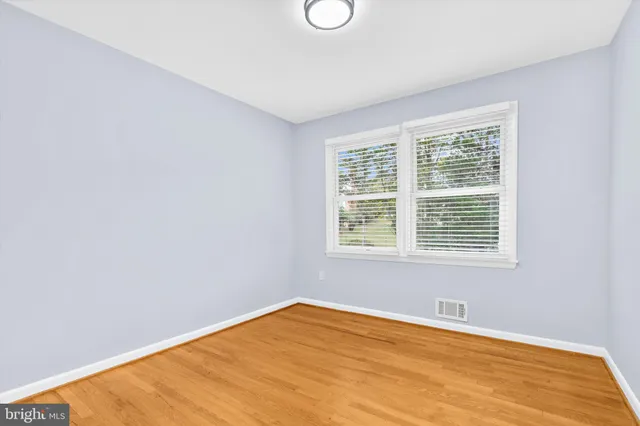 $849,000 | 686 College Parkway, Rockville, MD 20850