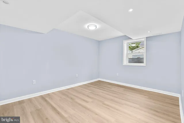 $849,000 | 686 College Parkway, Rockville, MD 20850