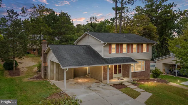 $849,000 | 686 College Parkway, Rockville, MD 20850