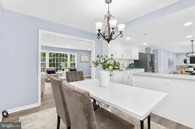 $849,000 | 686 College Parkway, Rockville, MD 20850