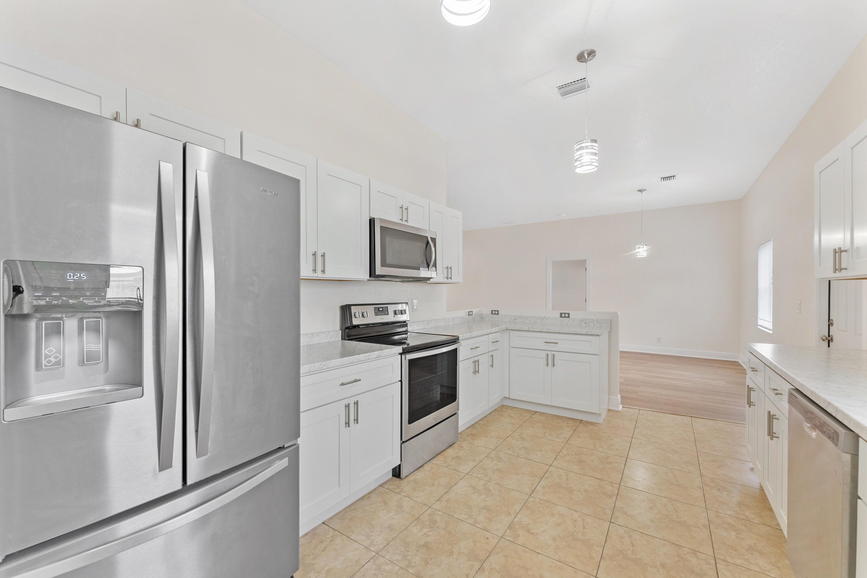 3011 Avenue M Riviera Beach, FL 33404 - Photo 5 of 35 kitchen