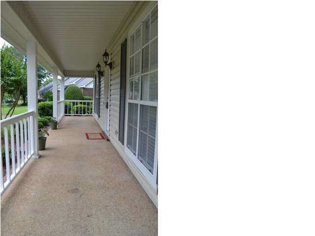 134 Trace Ridge Drive Ridgeland, MS 39157 - Photo 21 of 24 Long front porch