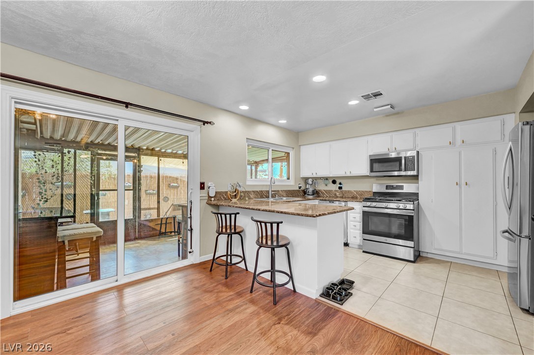 1102 Arapaho Way Boulder City, NV 89005 - Photo 9 of 50