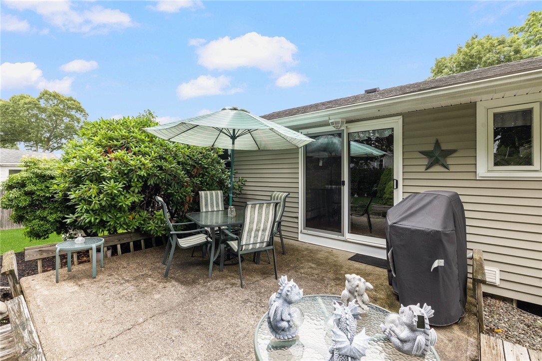 75 Winthrop Road Warwick, RI 02888 - Photo 36 of 42 Gallery Image 36