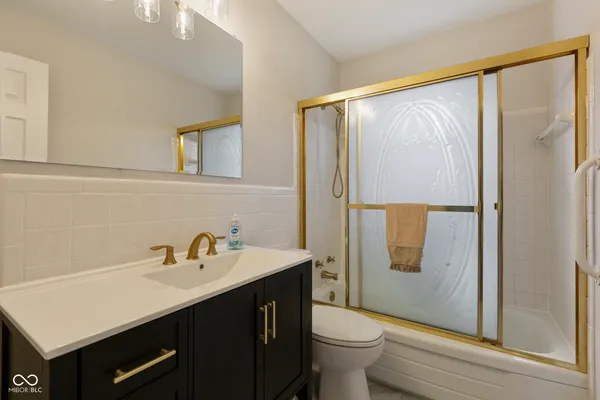 $239,000 | 711 Navajo Drive, New Albany, IN 47150