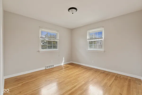 $239,000 | 711 Navajo Drive, New Albany, IN 47150