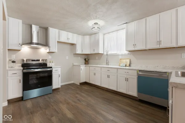 $239,000 | 711 Navajo Drive, New Albany, IN 47150