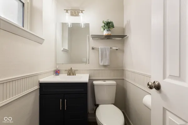 $239,000 | 711 Navajo Drive, New Albany, IN 47150