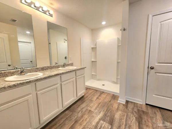 $1,975 | 7457 Steeplechase Boulevard, Pensacola, FL 32526