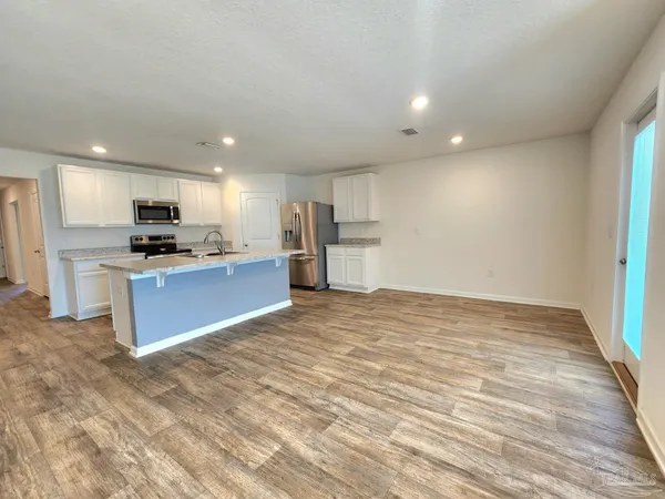 $1,975 | 7457 Steeplechase Boulevard, Pensacola, FL 32526