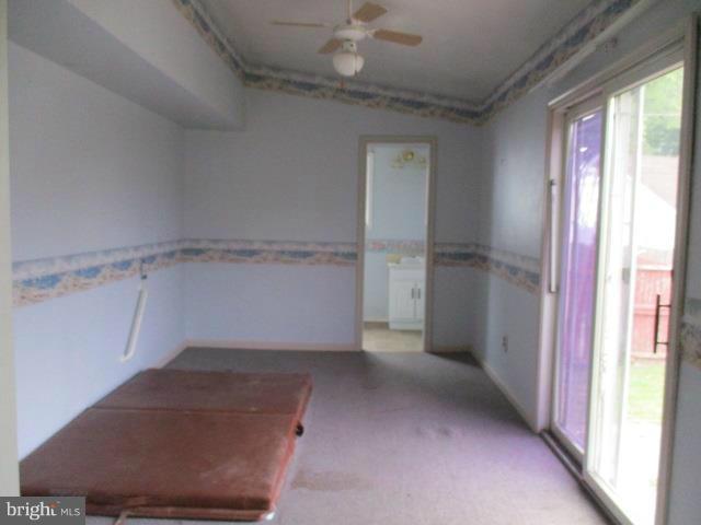 2400 Oak Manor Road Baltimore, MD 21219 - Photo 9 of 21 Family Room