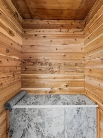 $985,000 | 2611 Bayshore Boulevard, Unit 903, Tampa, FL 33629