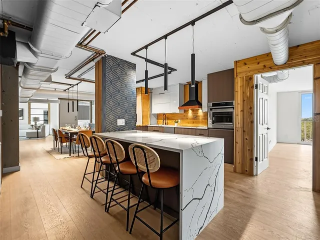 $985,000 | 2611 Bayshore Boulevard, Unit 903, Tampa, FL 33629