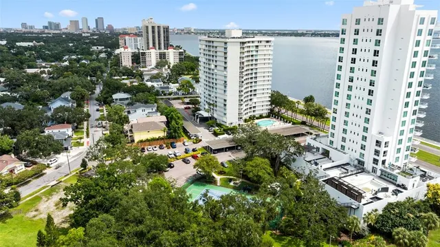 $985,000 | 2611 Bayshore Boulevard, Unit 903, Tampa, FL 33629