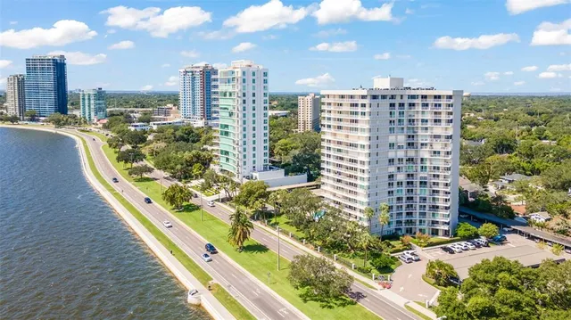 $985,000 | 2611 Bayshore Boulevard, Unit 903, Tampa, FL 33629