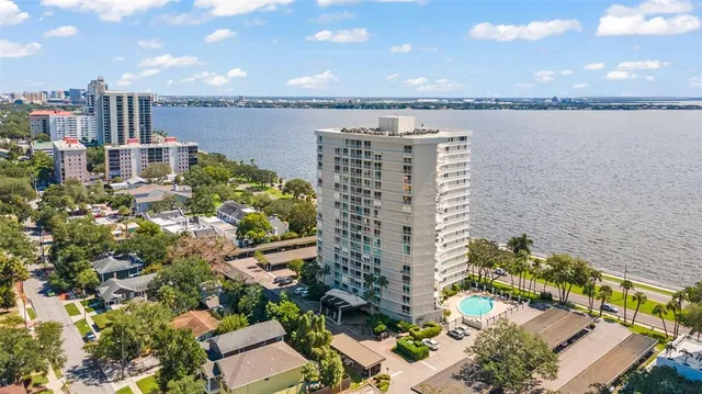 $985,000 | 2611 Bayshore Boulevard, Unit 903, Tampa, FL 33629