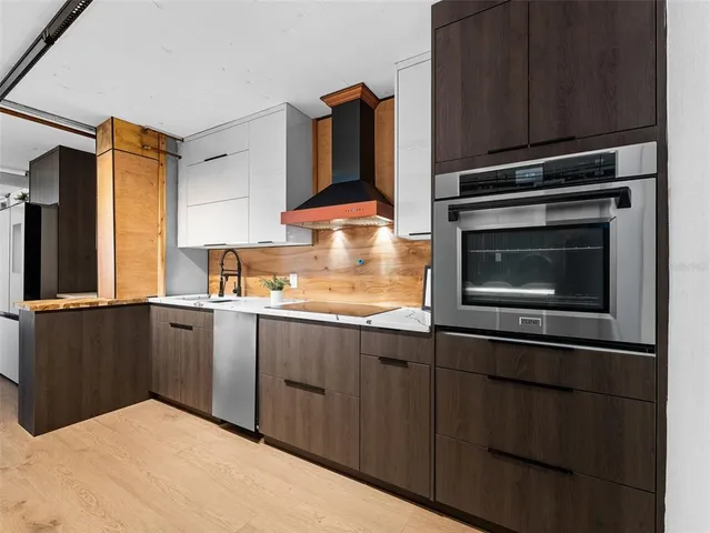 $985,000 | 2611 Bayshore Boulevard, Unit 903, Tampa, FL 33629