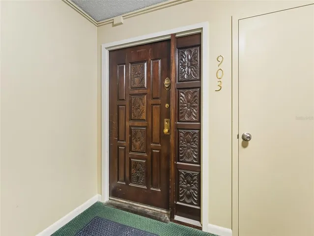 $985,000 | 2611 Bayshore Boulevard, Unit 903, Tampa, FL 33629