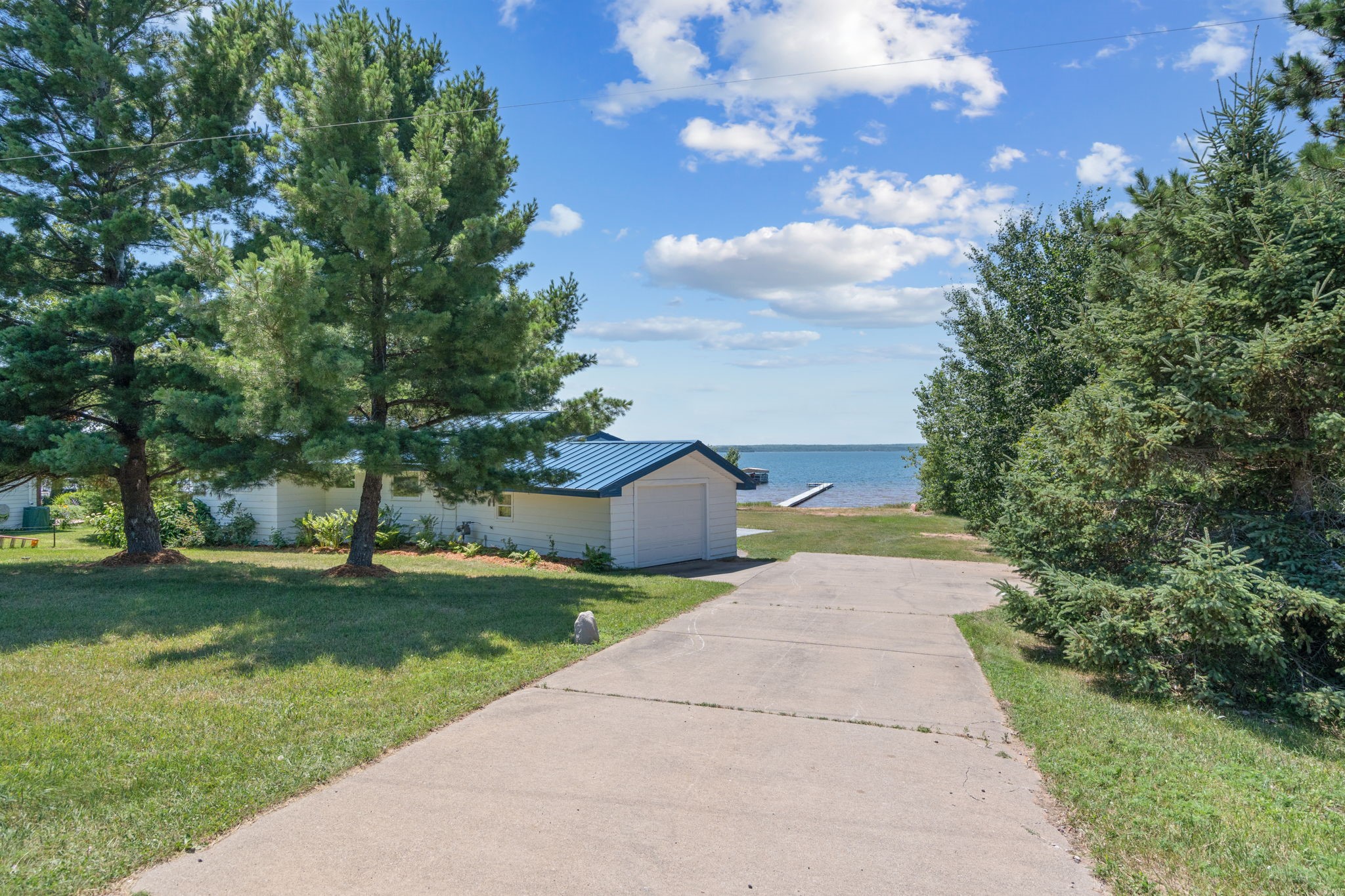 303 East Lake Drive Shell Lake, WI 54871 - Photo 4 of 40
