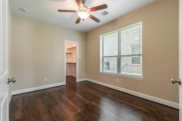 $359,000 | 417 Marina View Drive, Webster, TX 77598