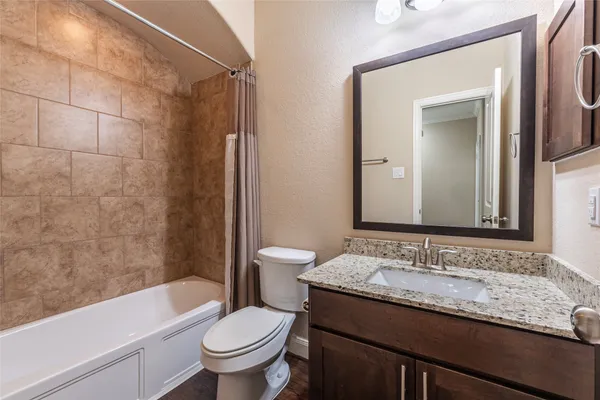 $359,000 | 417 Marina View Drive, Webster, TX 77598