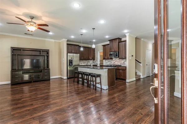 $359,000 | 417 Marina View Drive, Webster, TX 77598