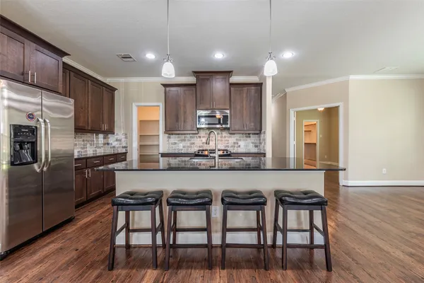 $359,000 | 417 Marina View Drive, Webster, TX 77598