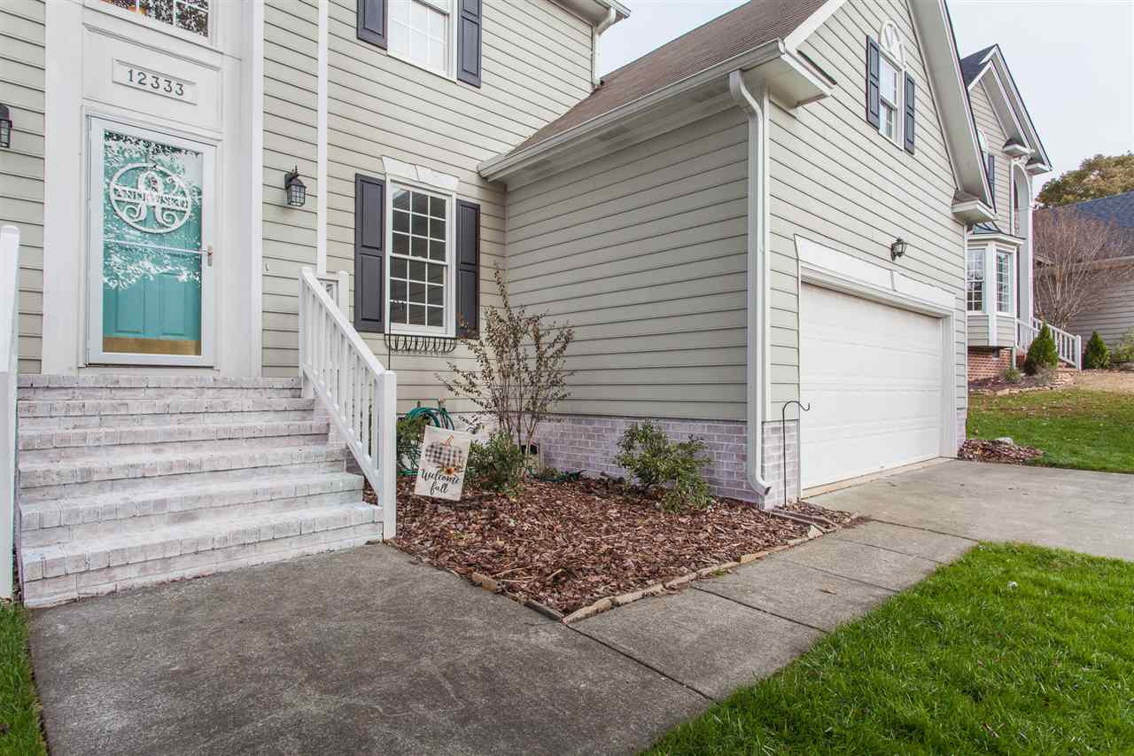 12333 Amoretto Way Raleigh, NC 27613 - Photo 28 of 30 Exterior Front