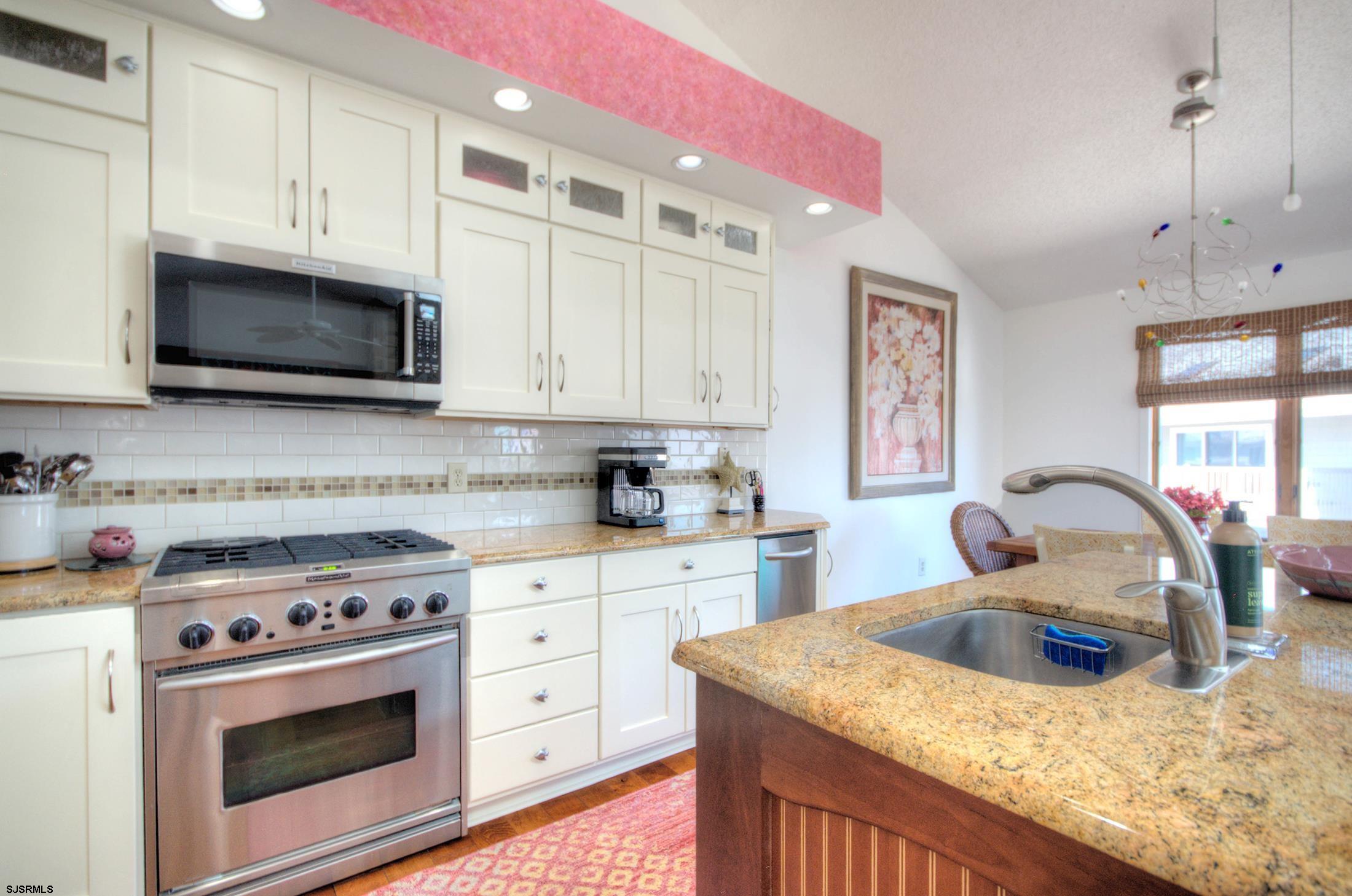 27 Seaside Road, Unit 27 Brigantine, NJ 08203 - Photo 12 of 38