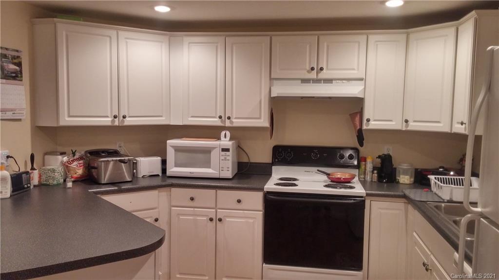 399 James Street Clyde, NC 28721 - Photo 14 of 27